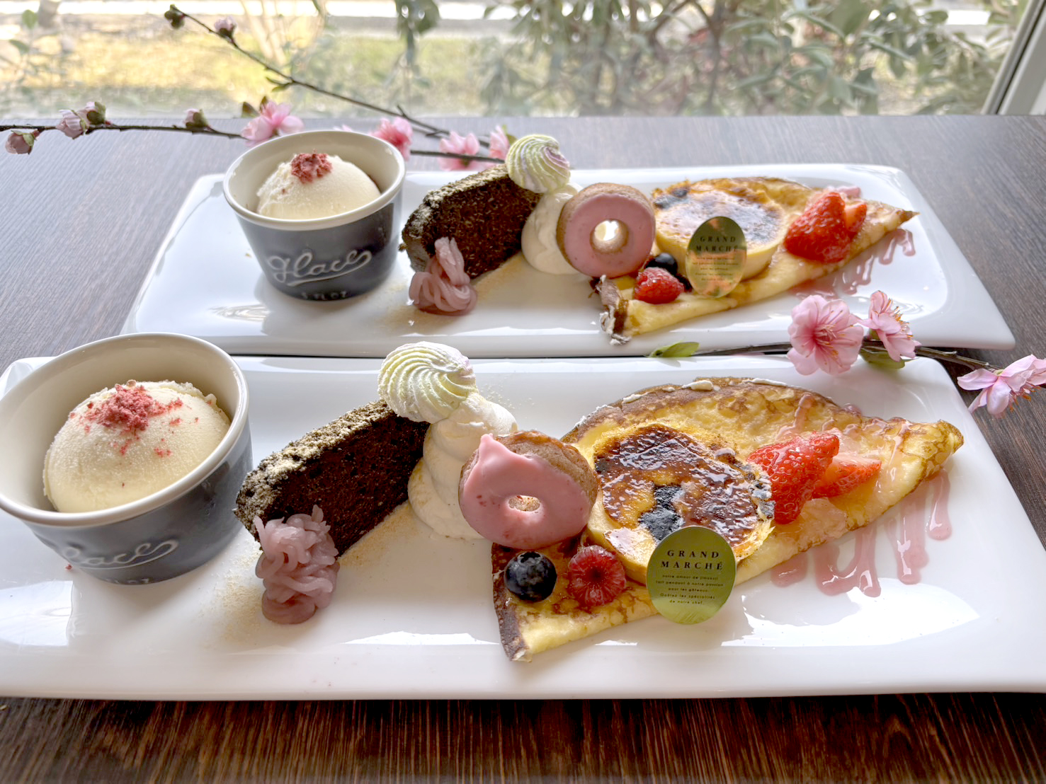 愛知県あま市にある洋菓子店、グランマルシェがカフェにて提供している季節のデセールです。